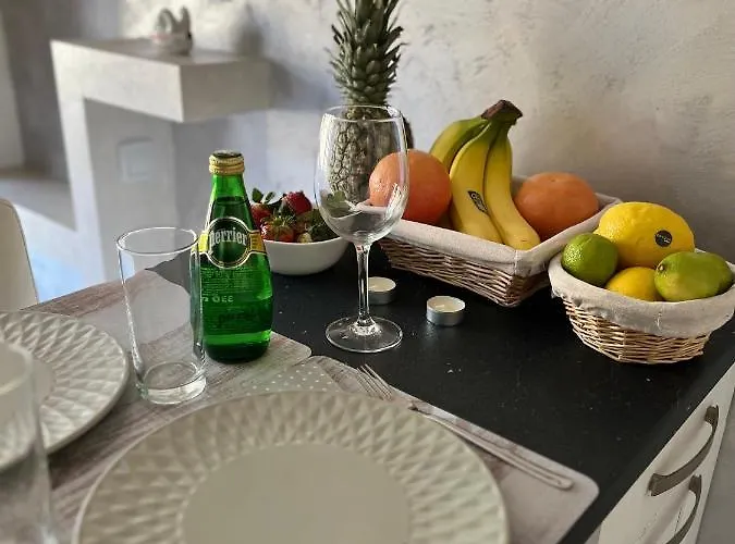 Elegant In The Heart Of Old Town *